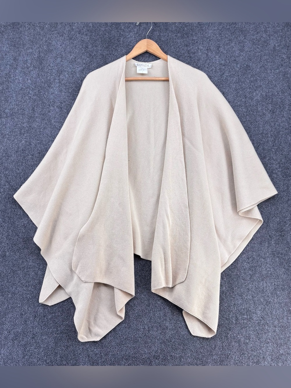 Escada Margaretha Ley Cashmere Wool Blend Crème Poncho Cape Women’s S Oversized